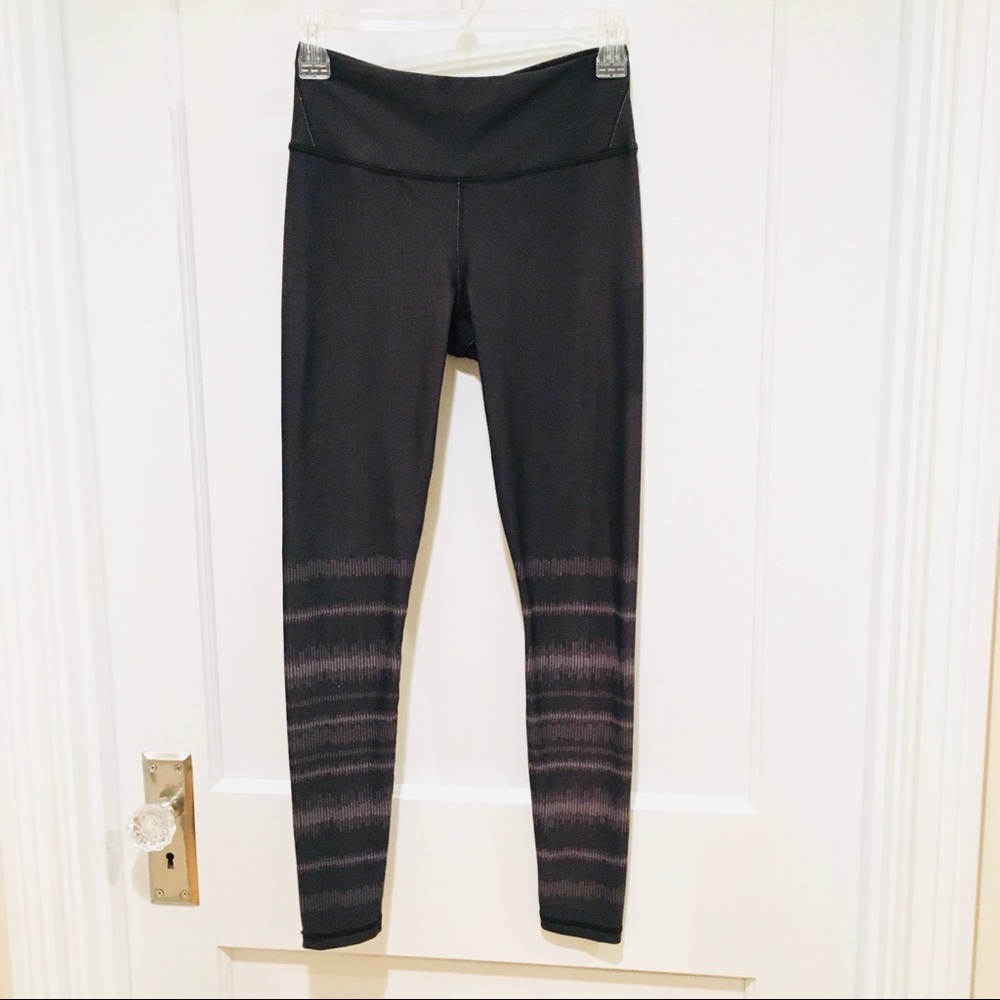 ⭐️ Manduka Gray Leggings S Yoga Activewear